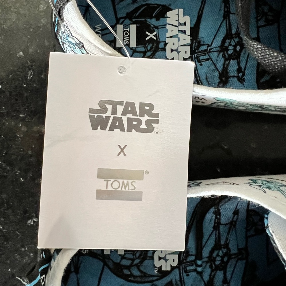 NWT, no box. Calling all Star Wars fans! - Picture 8 of 8